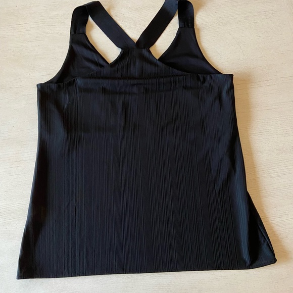 Banana Republic Factory Top - Picture 2 of 3